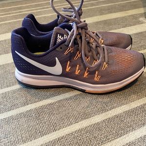 Nike-Zoom Pegasus 33